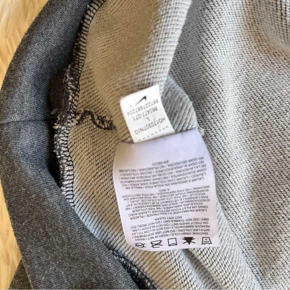 Nike Dri-FIT Long Sleeve Gray Base with Black Accents 3/4 Zipper Logo Men's L - Picture 9 of 10